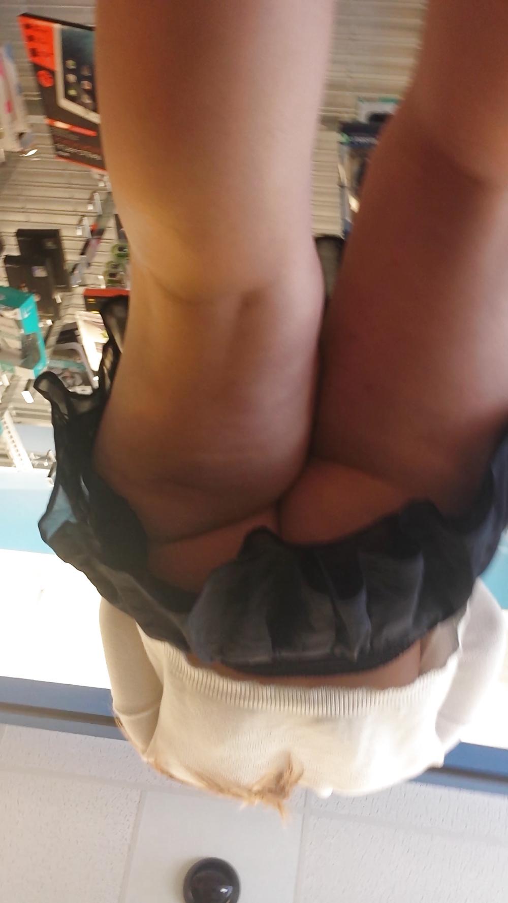 20P Upskirt at department store (screenshots of vids)