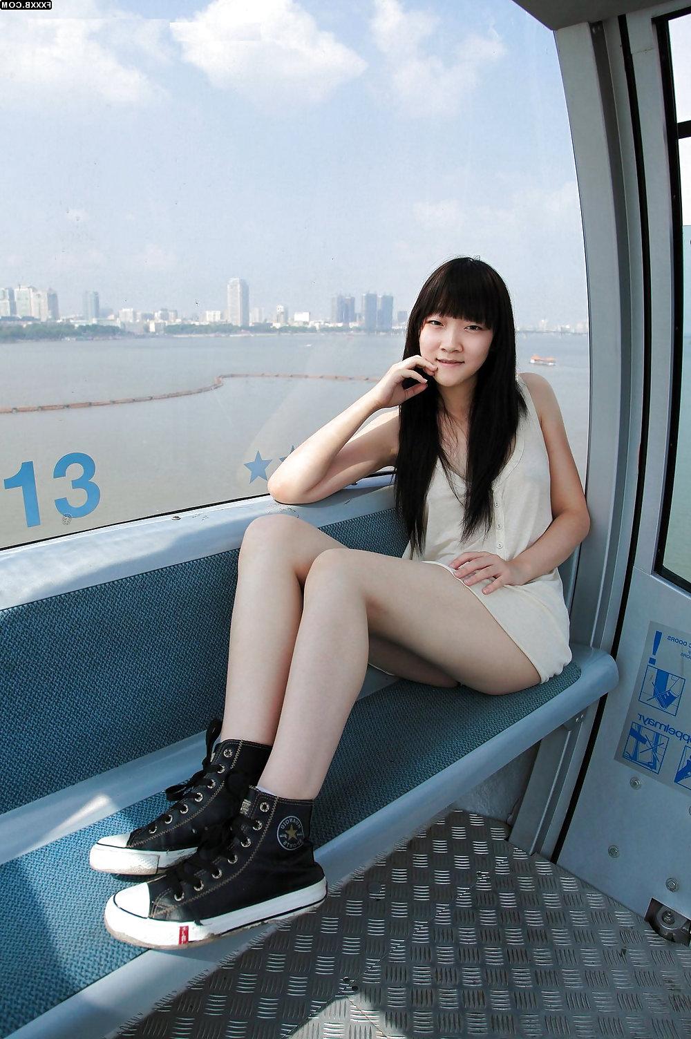25P Cable Car Girl