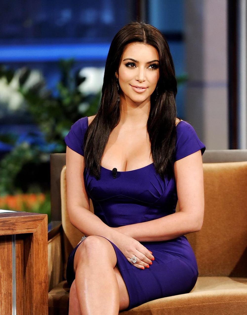 25P Kim Kardashian The Tonight Show with Jay Leno