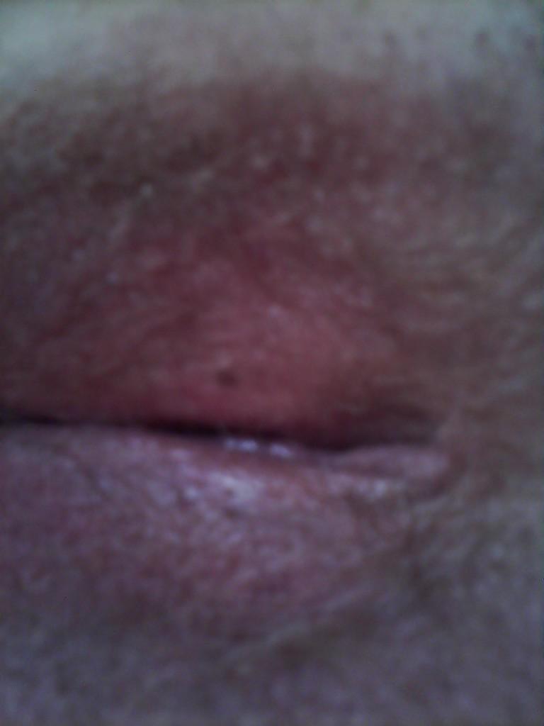 4P Because it's easier to snap than a shot of both tits... 