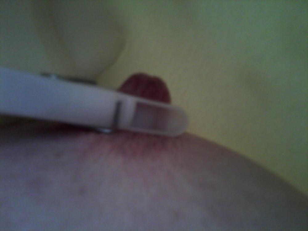 4P Because it's easier to snap than a shot of both tits... 