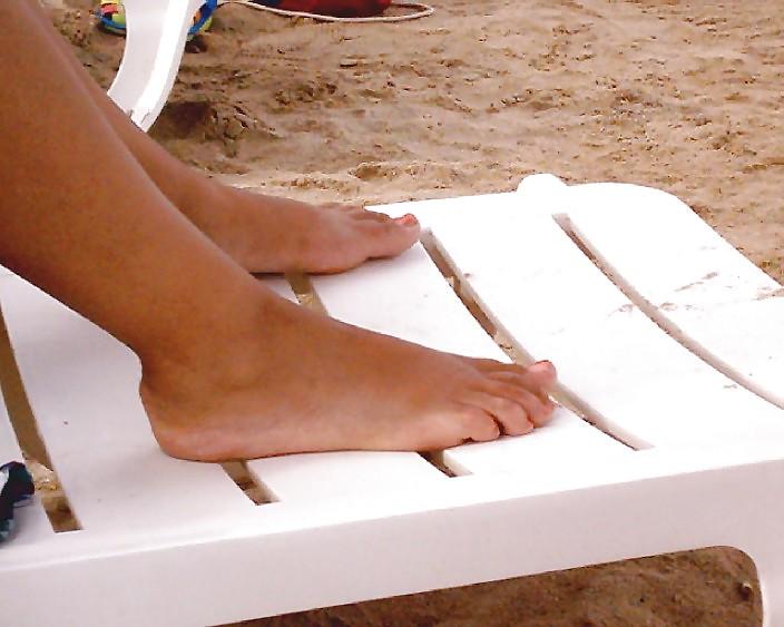 16P Wife feet
