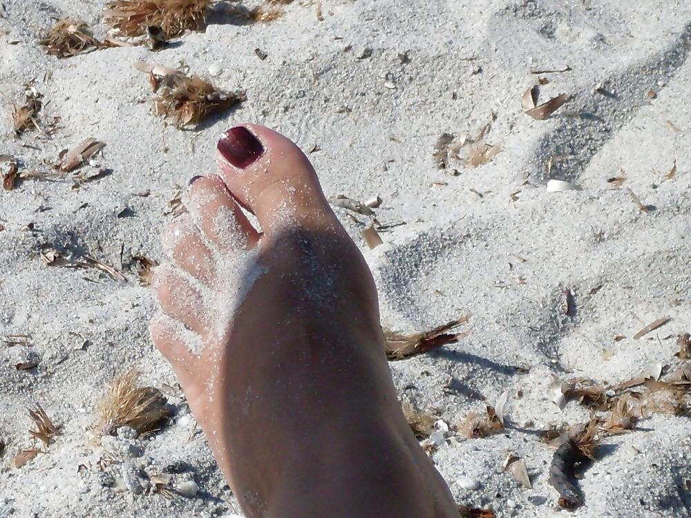 16P Wife feet