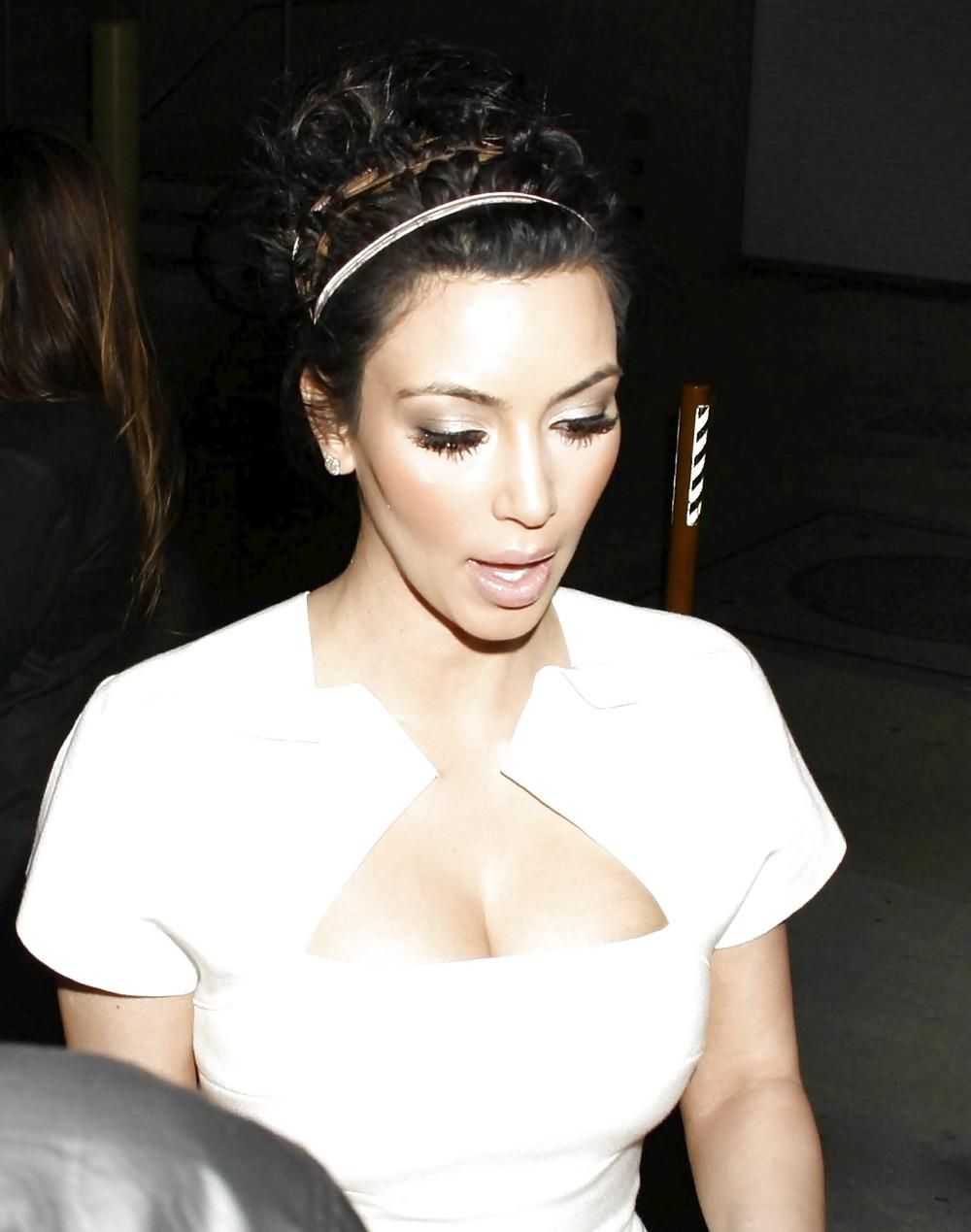 12P Kim Kardashian Arrives at Jimmy Kimmel Live Show
