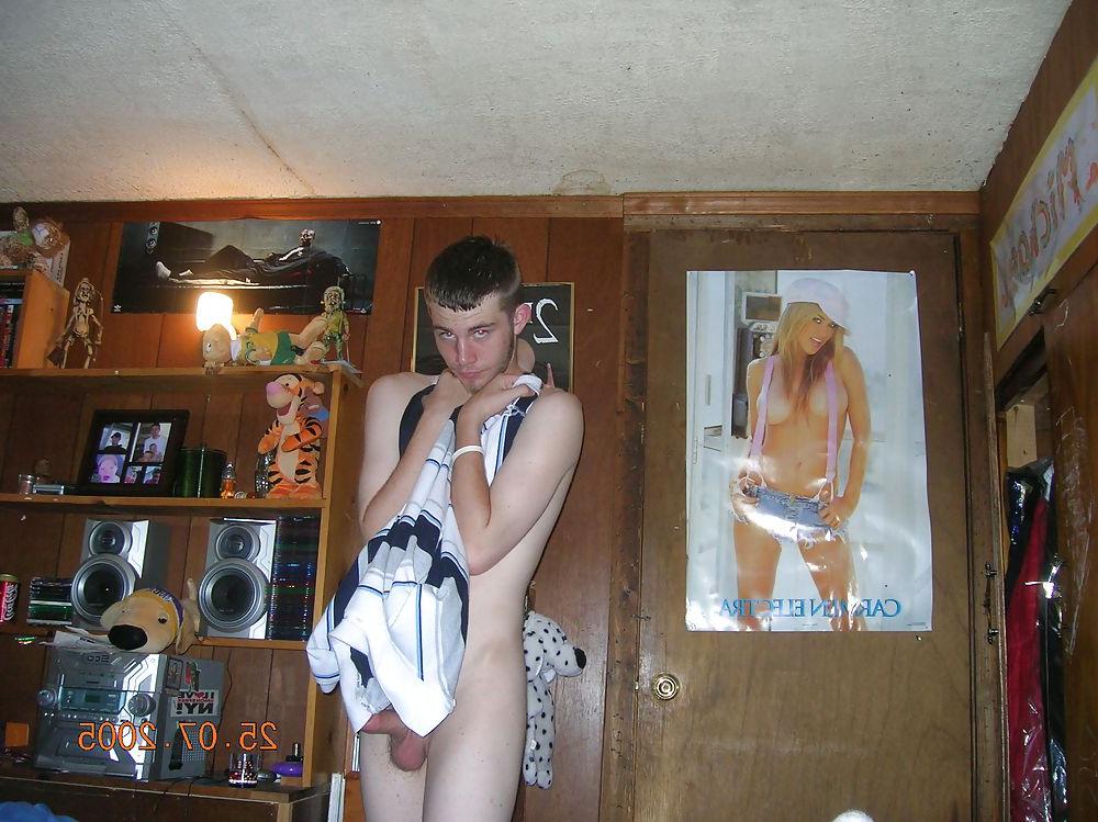 25P Horny Young Couple