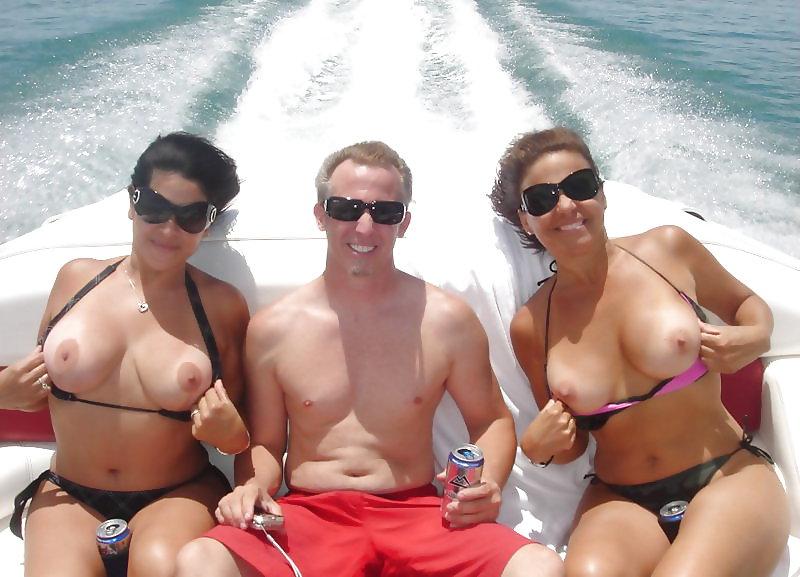 14P Show your tits 12.