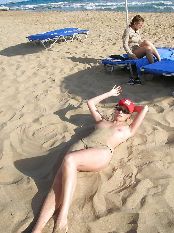 22P The Sexy Housewife 35