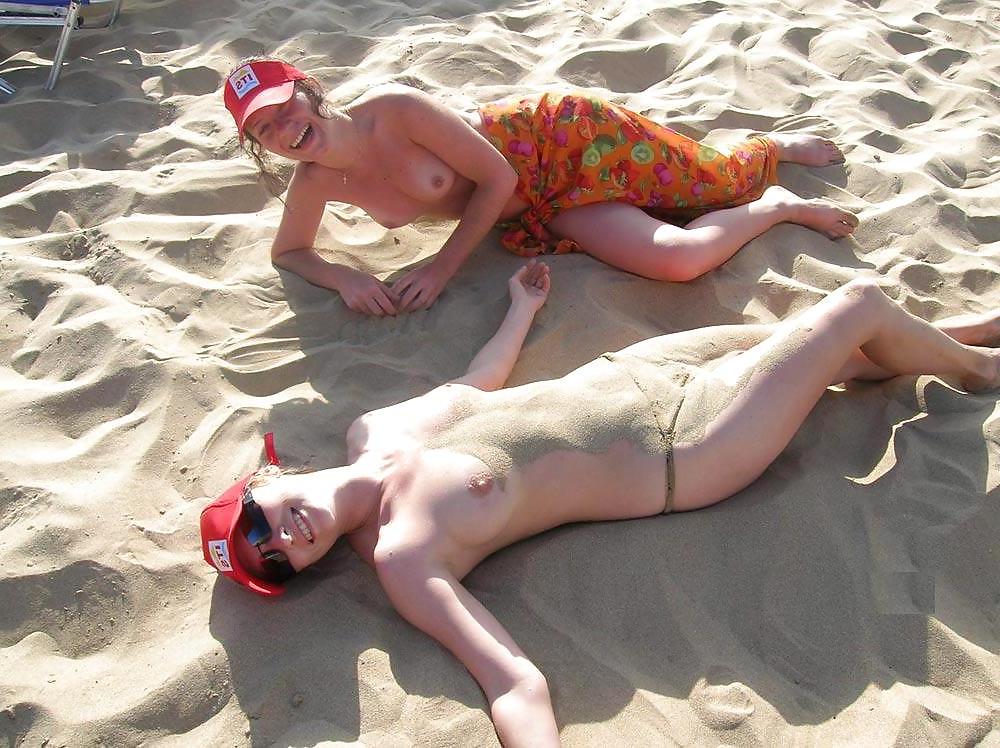 22P The Sexy Housewife 35