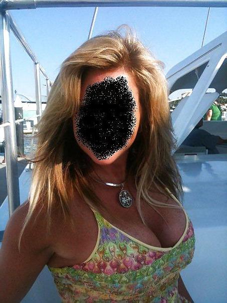 6P My hot mom