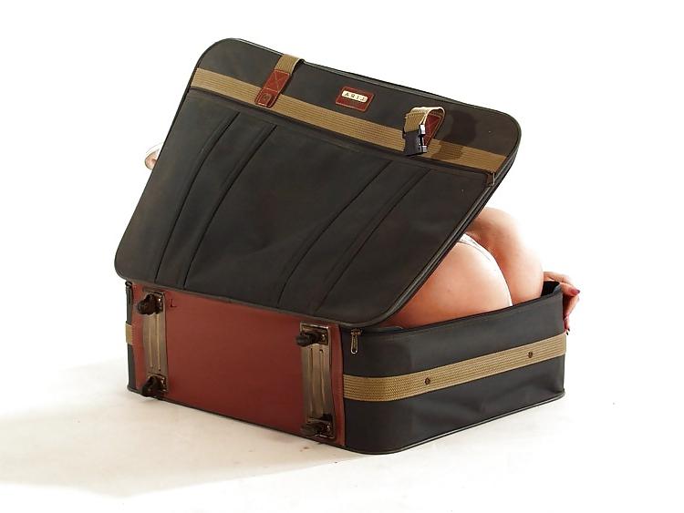 9P Girl in the Suitcase