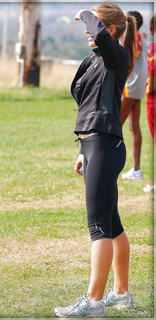 18P Nice Sport Girls
