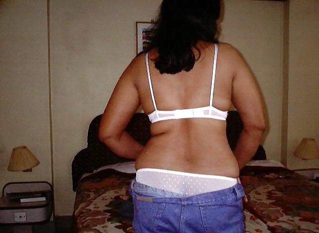 13P My mummy dress changing