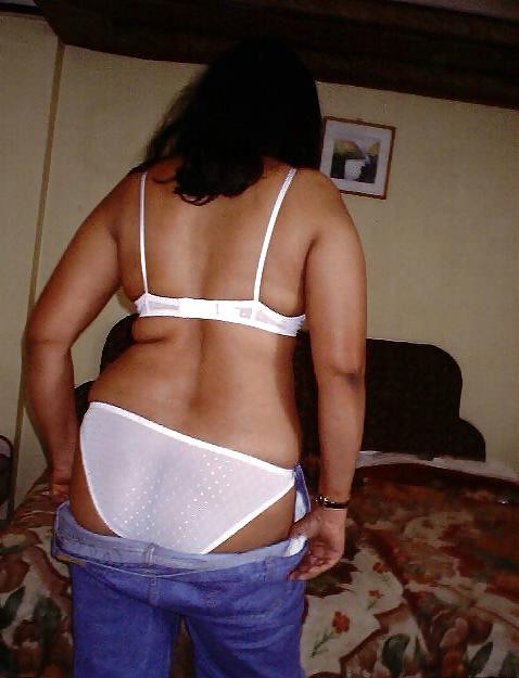 13P My mummy dress changing