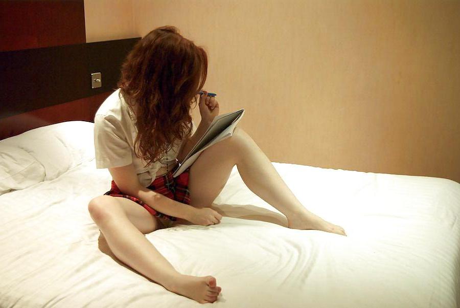 20P Shy redhead 3