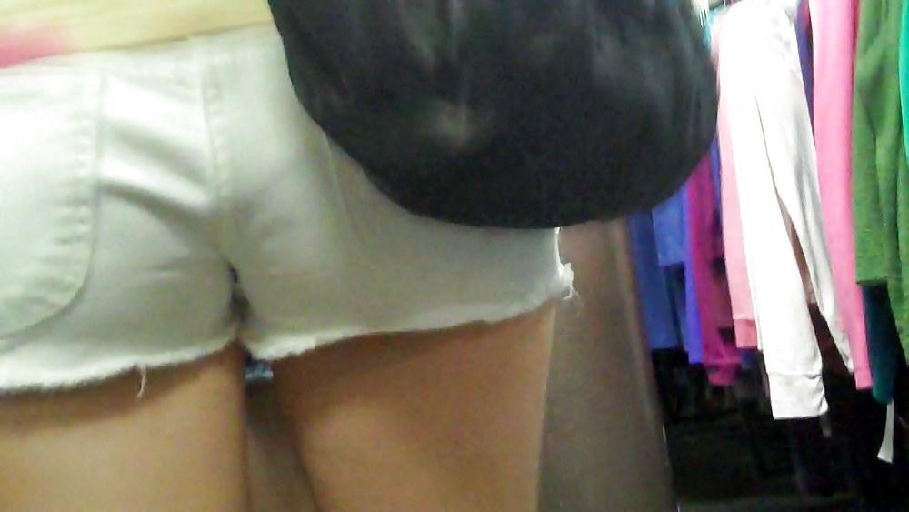 25P Shopping for butts ass & jeans 