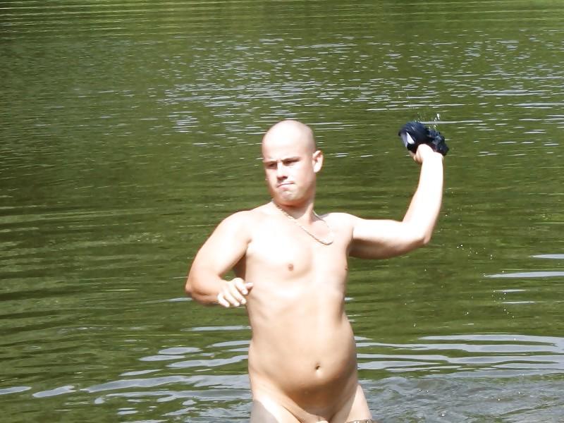 15P Voyeur - Deutsches Paar am Baggersee