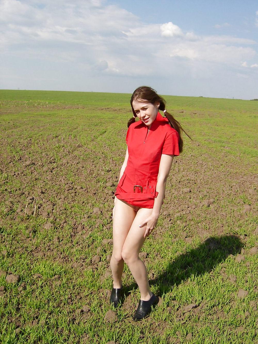 25P CountryGirl in red