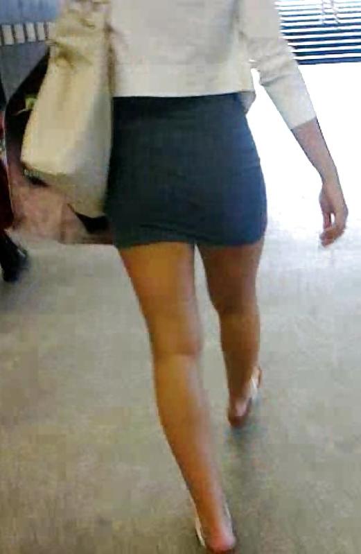 25P Lovely mini skirt
