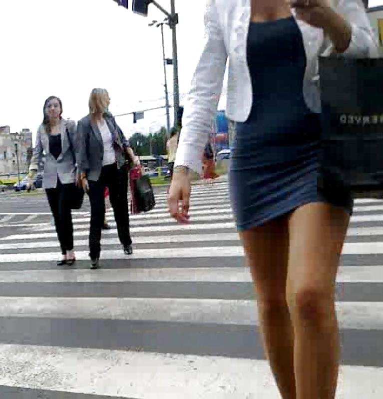 25P Lovely mini skirt