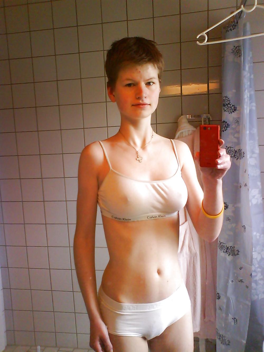15P Cameltoes