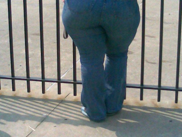 25P Phat ass rouge park