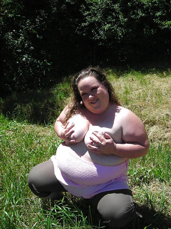 20P Neighbors BBW housewife outdoors