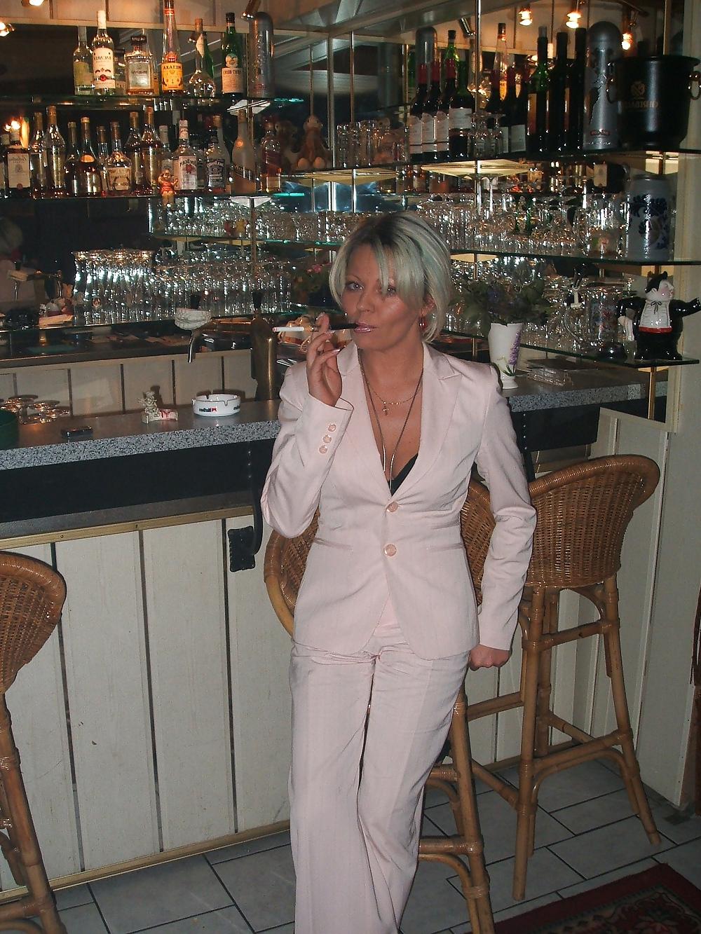 25P The Sexy Housewife 37, Part 2