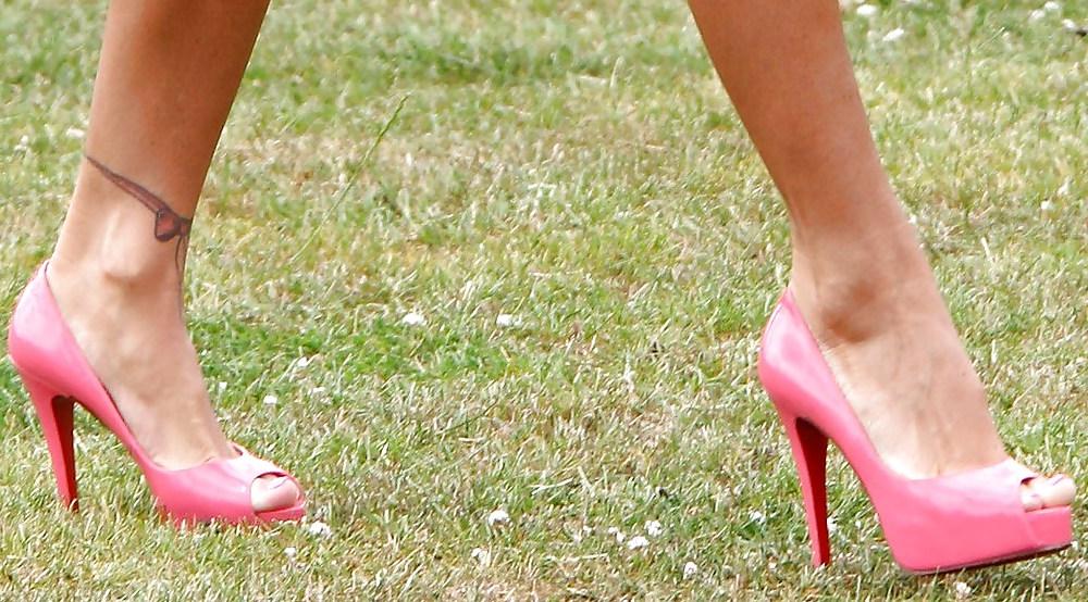 25P Perfect high heeled feet