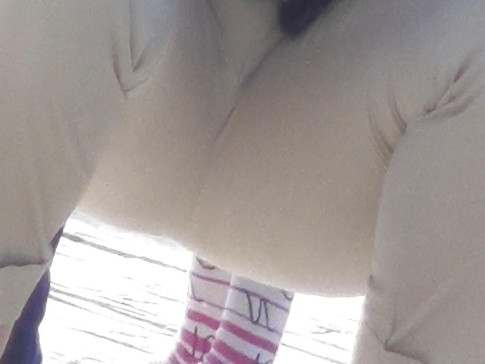 25P Public camel toes