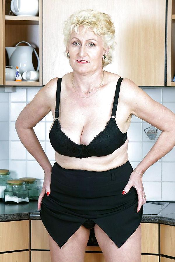 15P Anna or Patrice in the kitchen