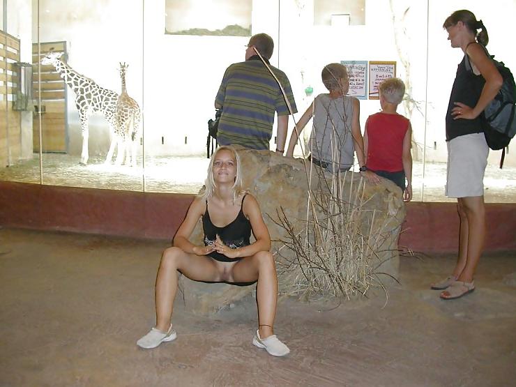 20P Trip To The Zoo With Blonde,By Blondelover.