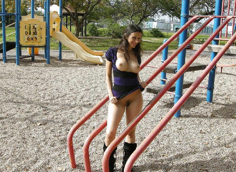 15P Brunette flashing in the street by Sail