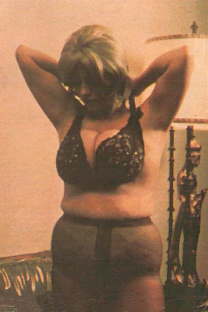 14P A bit o' Chesty Morgan (vintage)