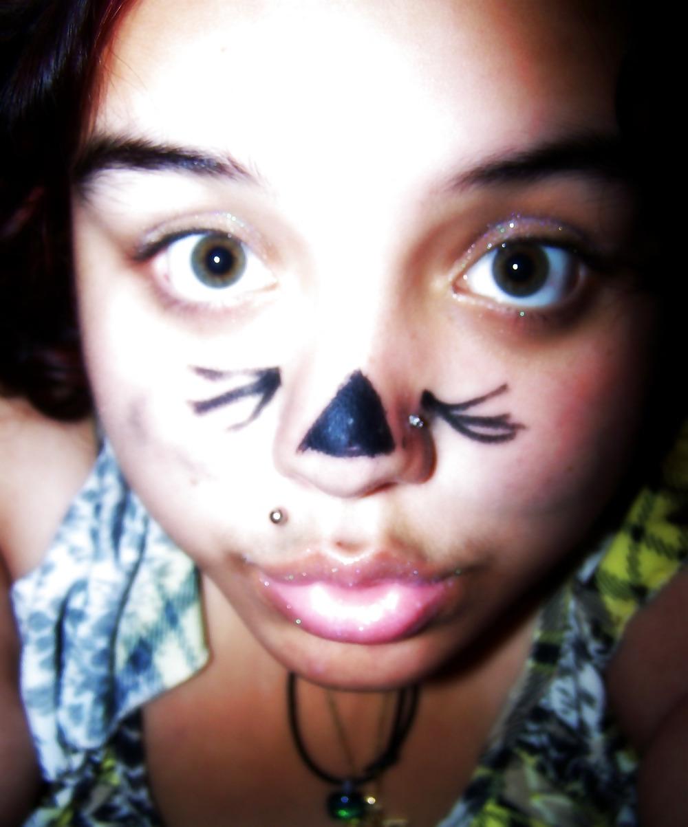15P New pics, of me show me some love lol