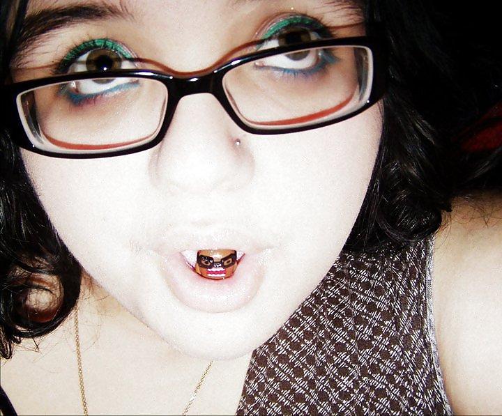 15P New pics, of me show me some love lol