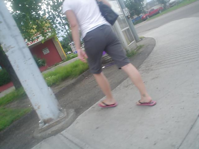 21P Feet.legs&butts in public