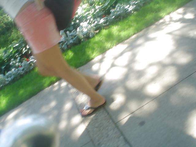 21P Feet.legs&butts in public
