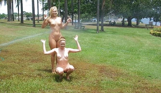 16P Lesbians flashing in the city  by Sail