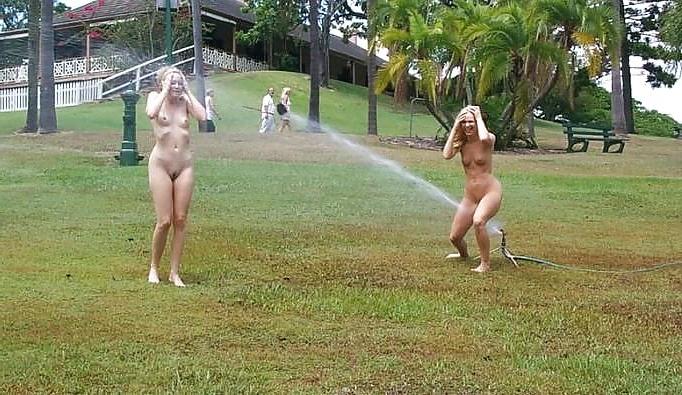 16P Lesbians flashing in the city  by Sail