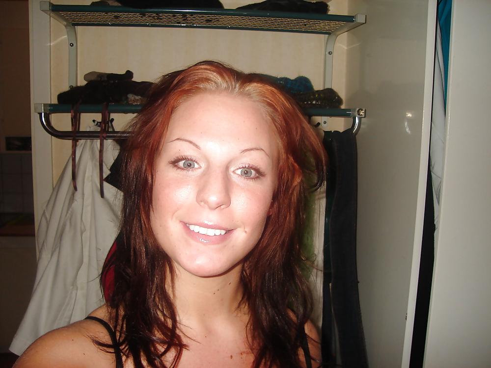 13P Beautyful Girl Show Tits