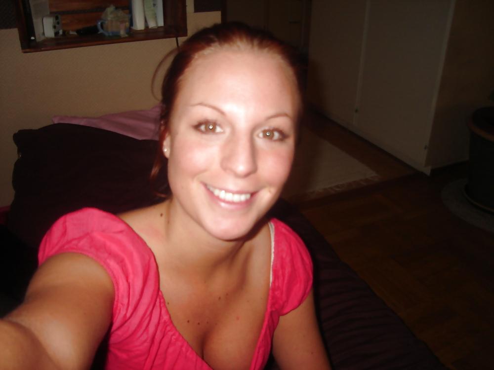 13P Beautyful Girl Show Tits