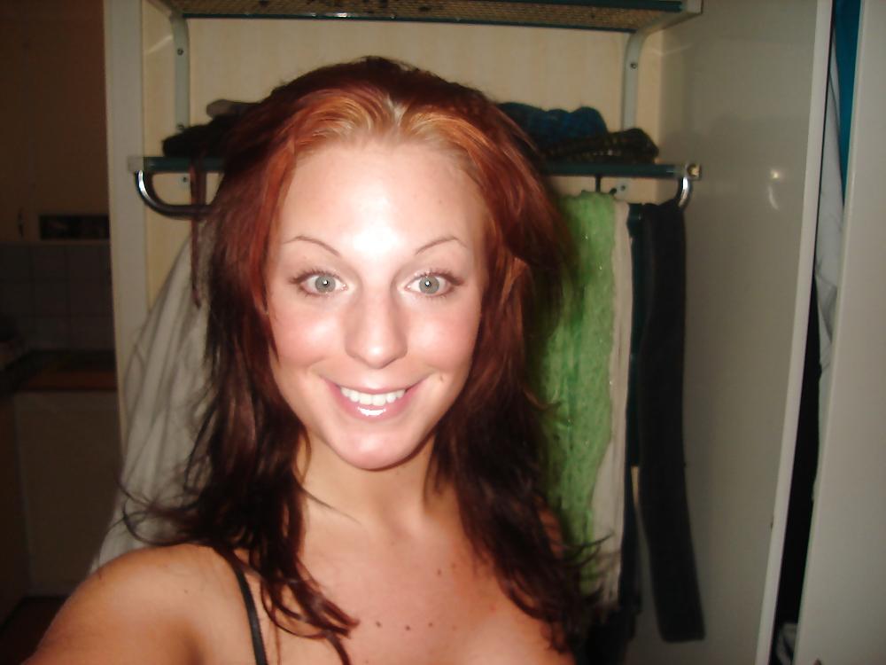 13P Beautyful Girl Show Tits