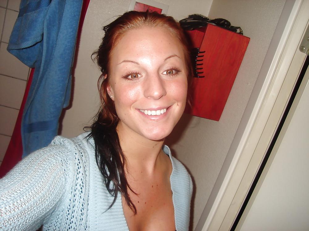 13P Beautyful Girl Show Tits