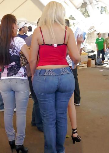 25P Sexy in jeans