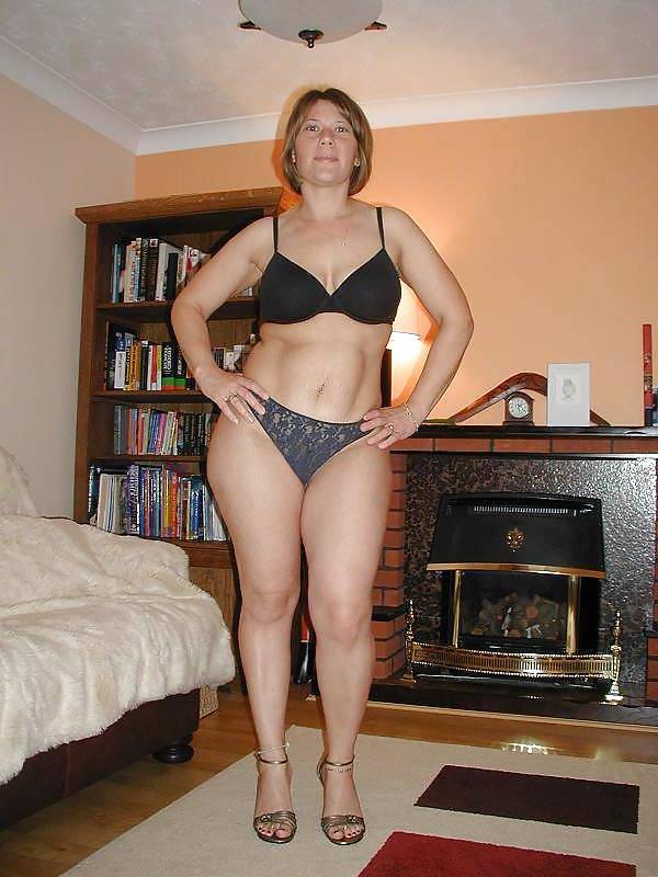 25P Housewife Sluts 1