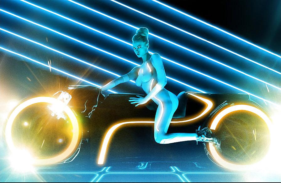 9P Tron - Game On
