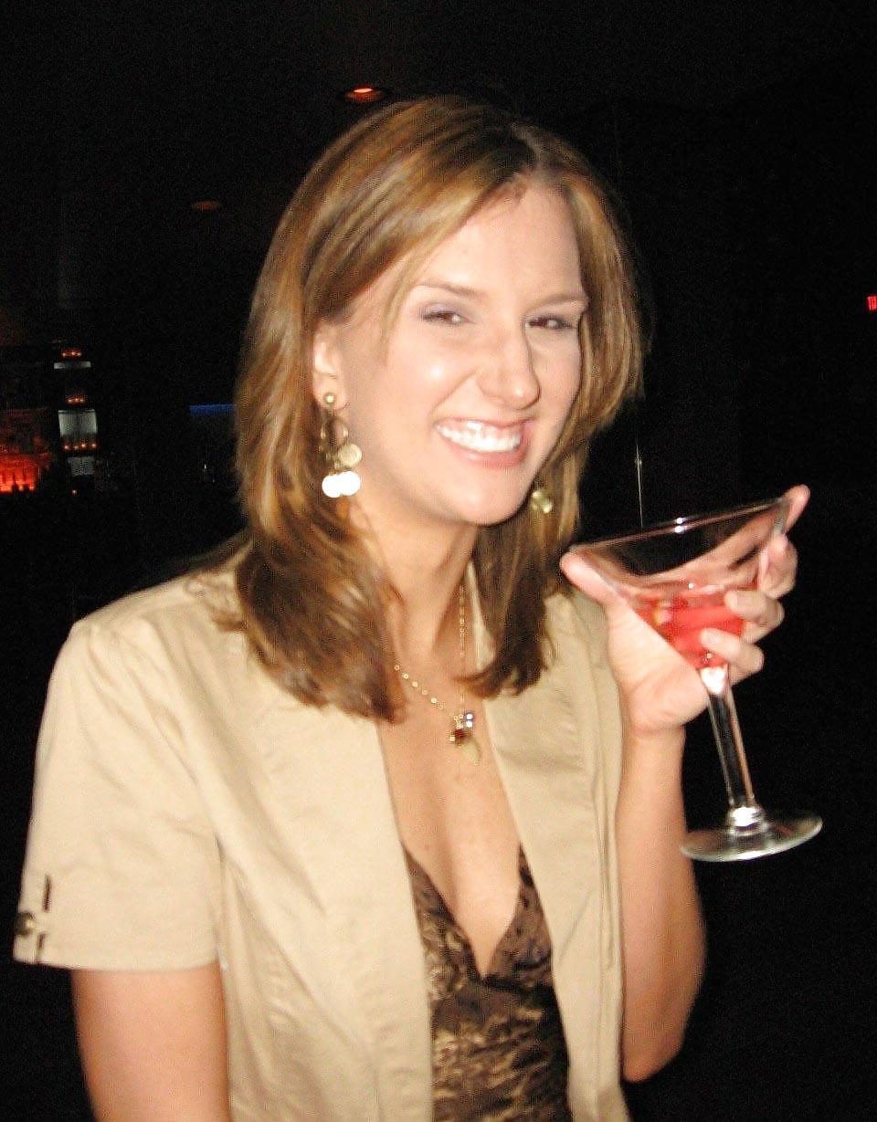 21P The Sexy Housewife 11