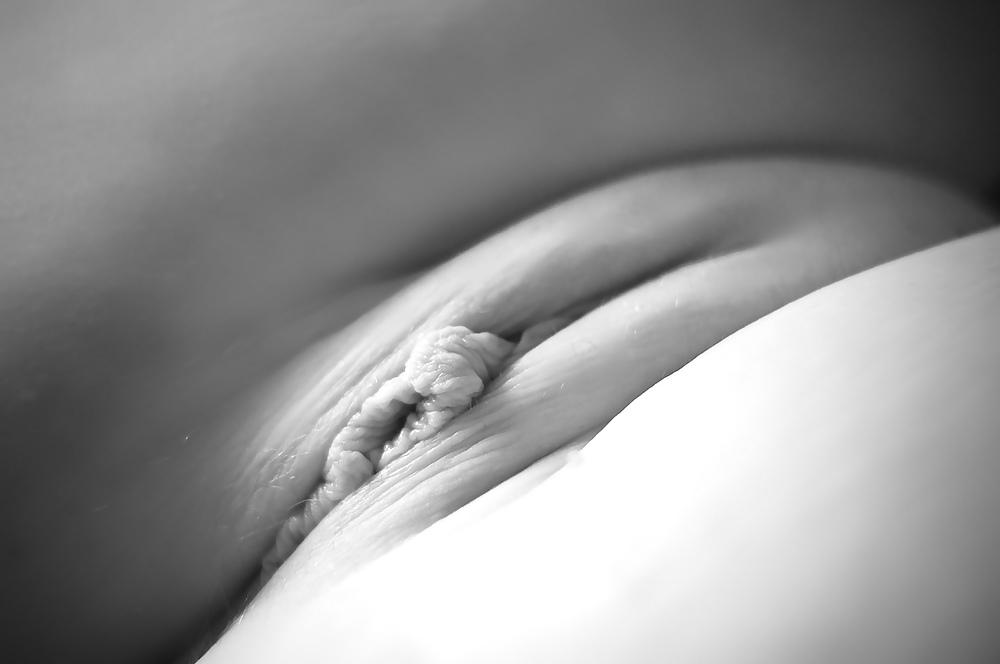 18P Young and sweet pussy