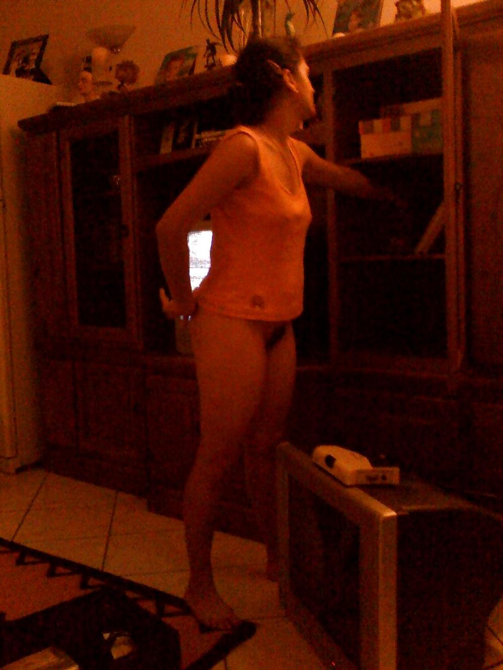 9P Tidying up in the House - Bottomless