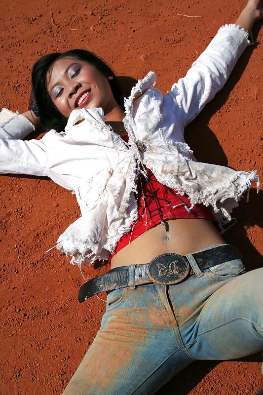 25P Nice girls in jeans XXVII